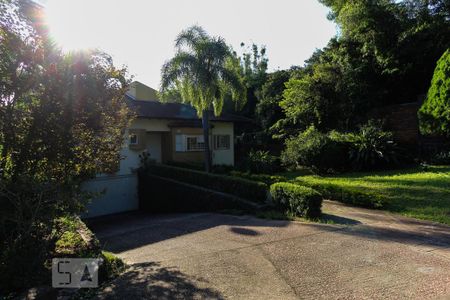 Casa à venda com 600m², 4 quartos e 2 vagasQuintal