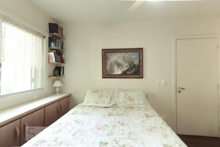 Casa à venda com 600m², 4 quartos e 2 vagasQuarto 2