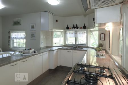 Casa à venda com 600m², 4 quartos e 2 vagasCozinha