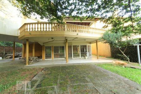 Casa à venda com 600m², 4 quartos e 2 vagasQuintal