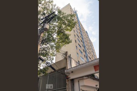 Apartamento à venda com 86m², 2 quartos e sem vaga Apartamento à venda com 86m², 2 quartos e sem vagaFachada