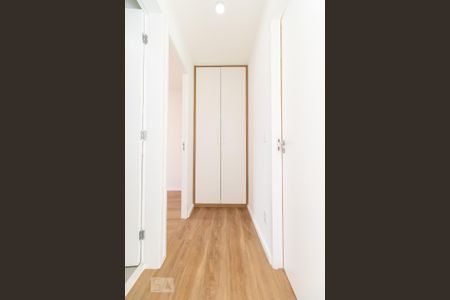 Apartamento à venda com 86m², 2 quartos e sem vaga Apartamento à venda com 86m², 2 quartos e sem vagaCorredor