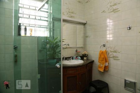 Casa para alugar com 200m², 4 quartos e 3 vagasBanheiro Social 