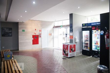 Studio à venda com 28m², 1 quarto e sem vaga Studio à venda com 28m², 1 quarto e sem vagaHall de Entrada