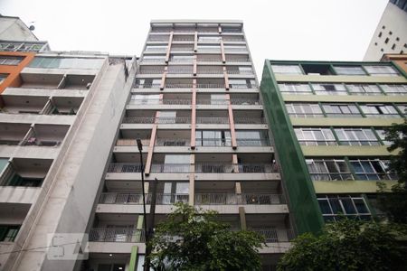 Studio à venda com 28m², 1 quarto e sem vaga Studio à venda com 28m², 1 quarto e sem vagaFachada do Prédio
