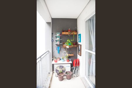 Studio à venda com 28m², 1 quarto e sem vaga Studio à venda com 28m², 1 quarto e sem vagaSacada