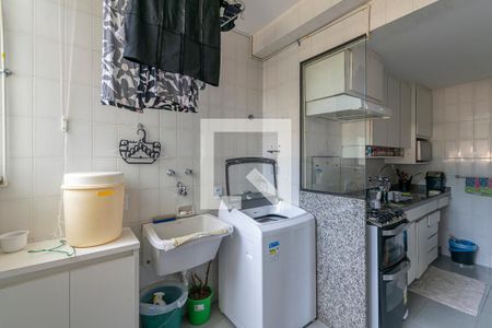 Apartamento à venda com 113m², 3 quartos e 1 vagaÁrea de Serviço