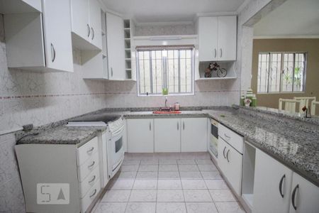 Casa para alugar com 150m², 3 quartos e 2 vagascozinha
