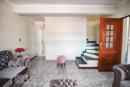 sala de casa para alugar com 3 quartos, 150m² em Vila Francos, São Paulo