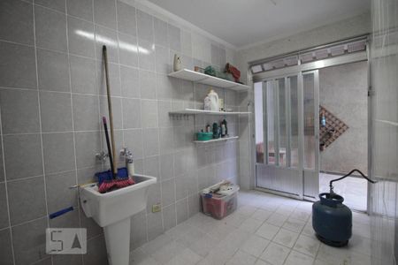Casa para alugar com 150m², 3 quartos e 2 vagasarea de serviço