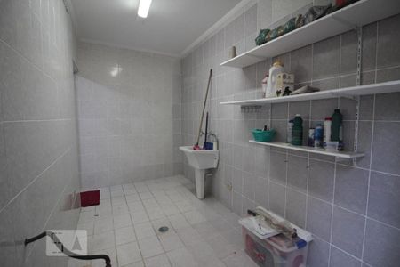 Casa para alugar com 150m², 3 quartos e 2 vagasarea de serviço