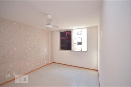 Quarto Suíte de apartamento à venda com 2 quartos, 90m² em Piratininga, Niterói