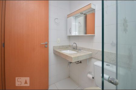 Apartamento à venda com 90m², 2 quartos e 1 vaga Apartamento à venda com 90m², 2 quartos e 1 vagaBanheiro