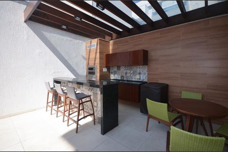 Apartamento à venda com 90m², 2 quartos e 1 vaga Apartamento à venda com 90m², 2 quartos e 1 vagaÁrea comum - Churrasqueira