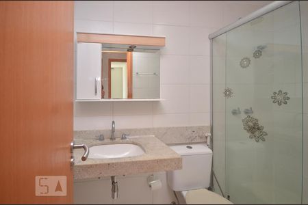 Apartamento à venda com 90m², 2 quartos e 1 vaga Apartamento à venda com 90m², 2 quartos e 1 vagaBanheiro