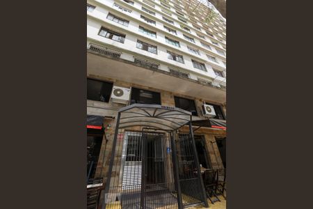 Apartamento à venda com 43m², 1 quarto e sem vagaFachada