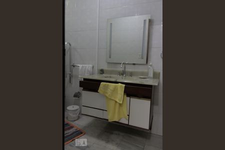 Apartamento à venda com 190m², 3 quartos e sem vagaBanheiro 1