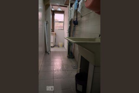 Apartamento à venda com 190m², 3 quartos e sem vagaÁrea de Serviço