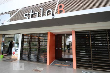 Apartamento para alugar com 55m², 2 quartos e 1 vagaFachada e portaria