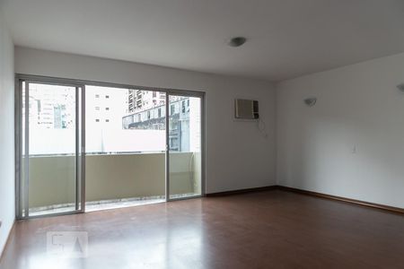 Sala de apartamento para alugar com 3 quartos, 190m² em Gonzaga, Santos
