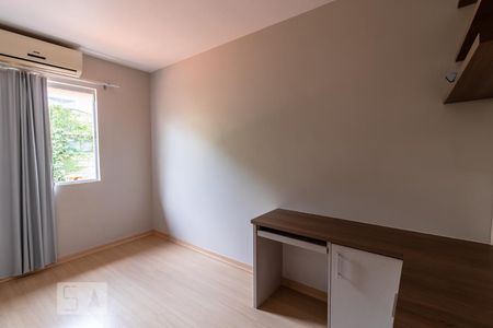 Casa de condomínio para alugar com 92m², 3 quartos e 2 vagasQuarto 2 - Suíte