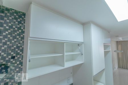 Cozinha de casa de condomínio para alugar com 3 quartos, 92m² em Residencial Center Ville, Goiânia