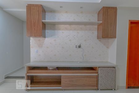 Sala de Estar de casa de condomínio para alugar com 3 quartos, 92m² em Residencial Center Ville, Goiânia