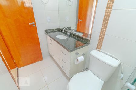 Casa de condomínio para alugar com 92m², 3 quartos e 2 vagasBanheiro da Suíte 2