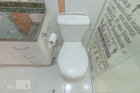 Casa de condomínio para alugar com 92m², 3 quartos e 2 vagasBanheiro da Suíte 2