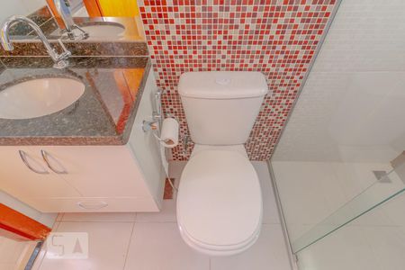 Casa de condomínio para alugar com 92m², 3 quartos e 2 vagasBanheiro da Suíte 3