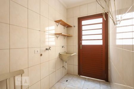 Casa à venda com 148m², 3 quartos e 2 vagasLavanderia