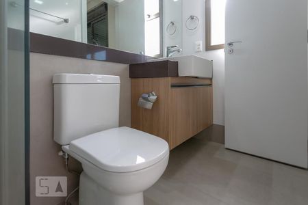 Banheiro de apartamento à venda com 1 quarto, 35m² em Funcionários, Belo Horizonte