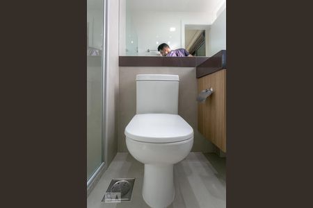 Banheiro de apartamento para alugar com 1 quarto, 35m² em Funcionários, Belo Horizonte