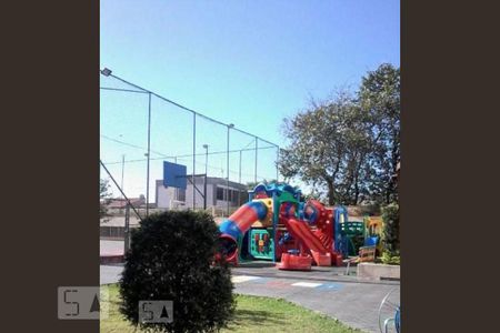 Apartamento para alugar com 48m², 2 quartos e 1 vaga Apartamento para alugar com 48m², 2 quartos e 1 vagaÁrea Comum - Playground