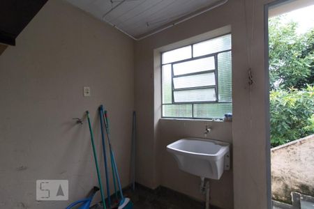 Casa para alugar com 400m², 2 quartos e 1 vaga Casa para alugar com 400m², 2 quartos e 1 vagaÁrea de serviço