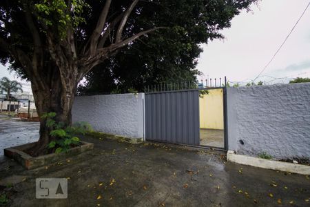 Casa para alugar com 400m², 2 quartos e 1 vaga Casa para alugar com 400m², 2 quartos e 1 vagaFachada