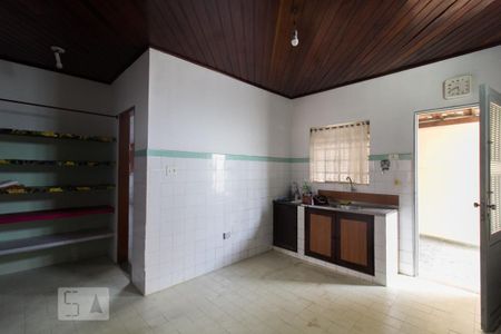 Casa para alugar com 400m², 2 quartos e 1 vaga Casa para alugar com 400m², 2 quartos e 1 vagaCozinha