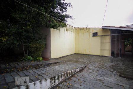 Casa para alugar com 400m², 2 quartos e 1 vaga Casa para alugar com 400m², 2 quartos e 1 vagaGaragem