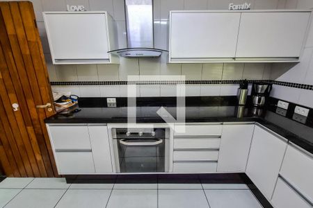 Casa à venda com 192m², 4 quartos e 4 vagasCozinha