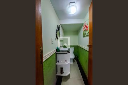 Casa à venda com 192m², 4 quartos e 4 vagasLavabo