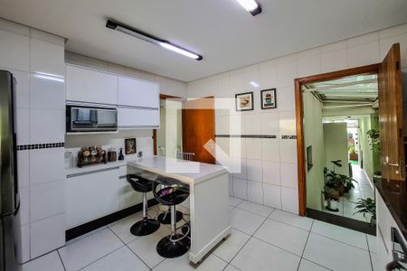 Casa à venda com 192m², 4 quartos e 4 vagasCozinha