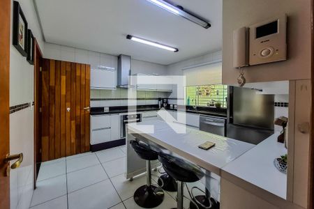 Casa à venda com 192m², 4 quartos e 4 vagasCozinha
