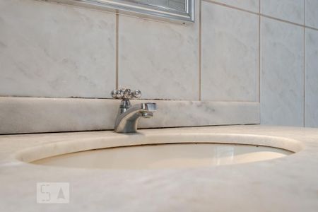 Casa à venda com 260m², 5 quartos e 3 vagas Casa à venda com 260m², 5 quartos e 3 vagasBanheiro da Suíte 1