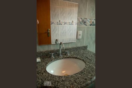 Casa à venda com 225m², 4 quartos e 4 vagasBanheiro da Suíte 3