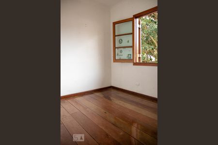 Casa à venda com 225m², 4 quartos e 4 vagasQuarto 2