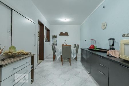 Casa à venda com 250m², 3 quartos e 3 vagas Casa à venda com 250m², 3 quartos e 3 vagasCozinha/Copa