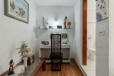 Casa à venda com 250m², 3 quartos e 3 vagas Casa à venda com 250m², 3 quartos e 3 vagasCorredor/Hall Segundo Andar