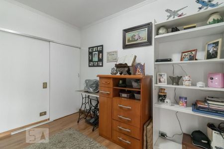 Casa à venda com 250m², 3 quartos e 3 vagas Casa à venda com 250m², 3 quartos e 3 vagasQuarto 3