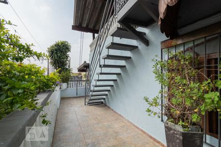 Casa à venda com 250m², 3 quartos e 3 vagas Casa à venda com 250m², 3 quartos e 3 vagasVaranda Segundo Andar