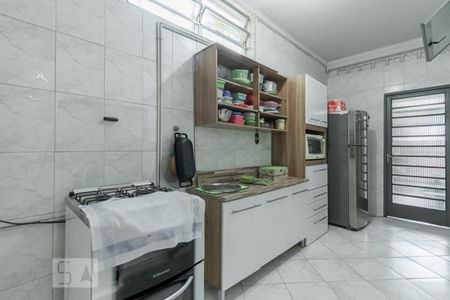 Casa à venda com 250m², 3 quartos e 3 vagas Casa à venda com 250m², 3 quartos e 3 vagasCozinha/Copa